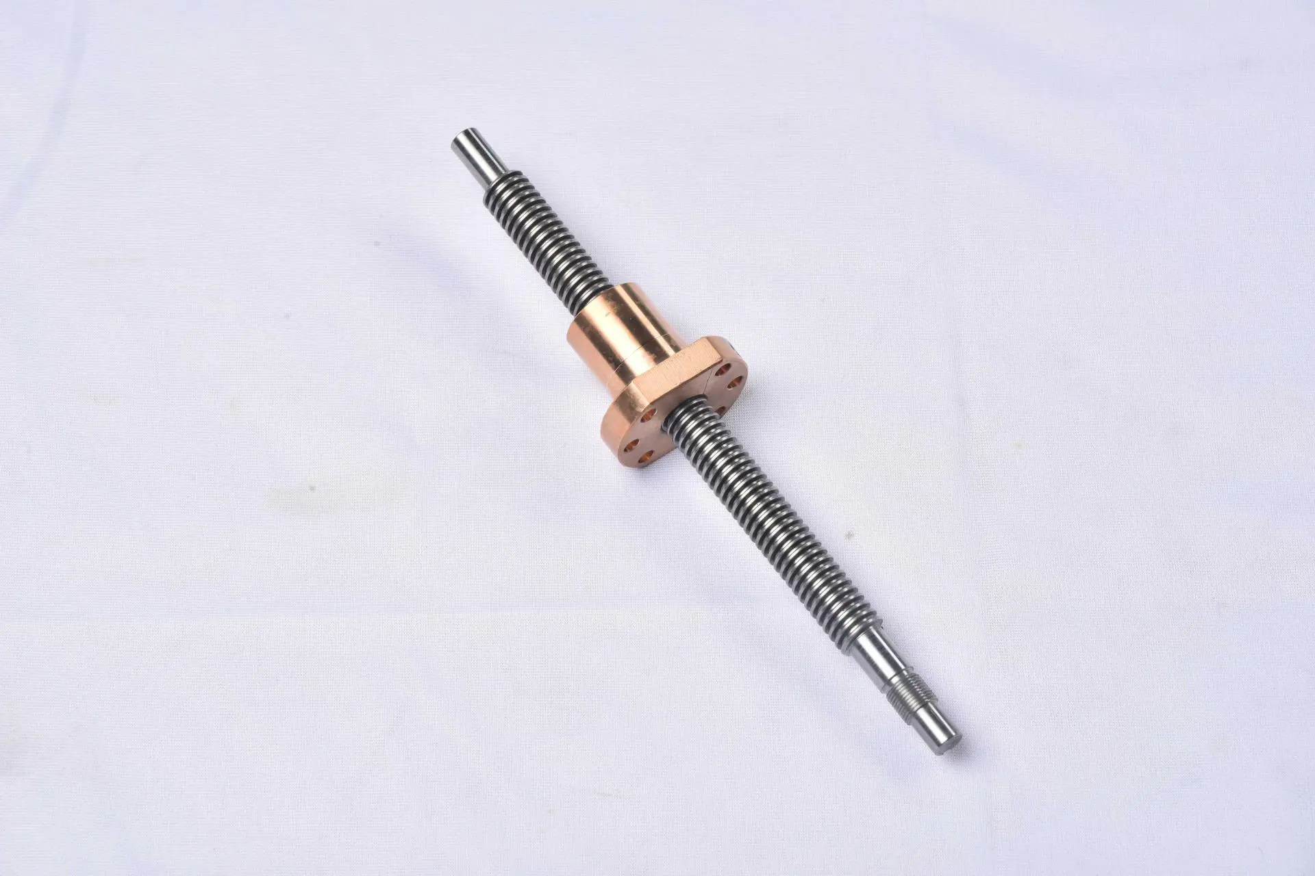 Basic dimensions of trapezoidal screw pitch: key to selection, understand the standards and applications in one article